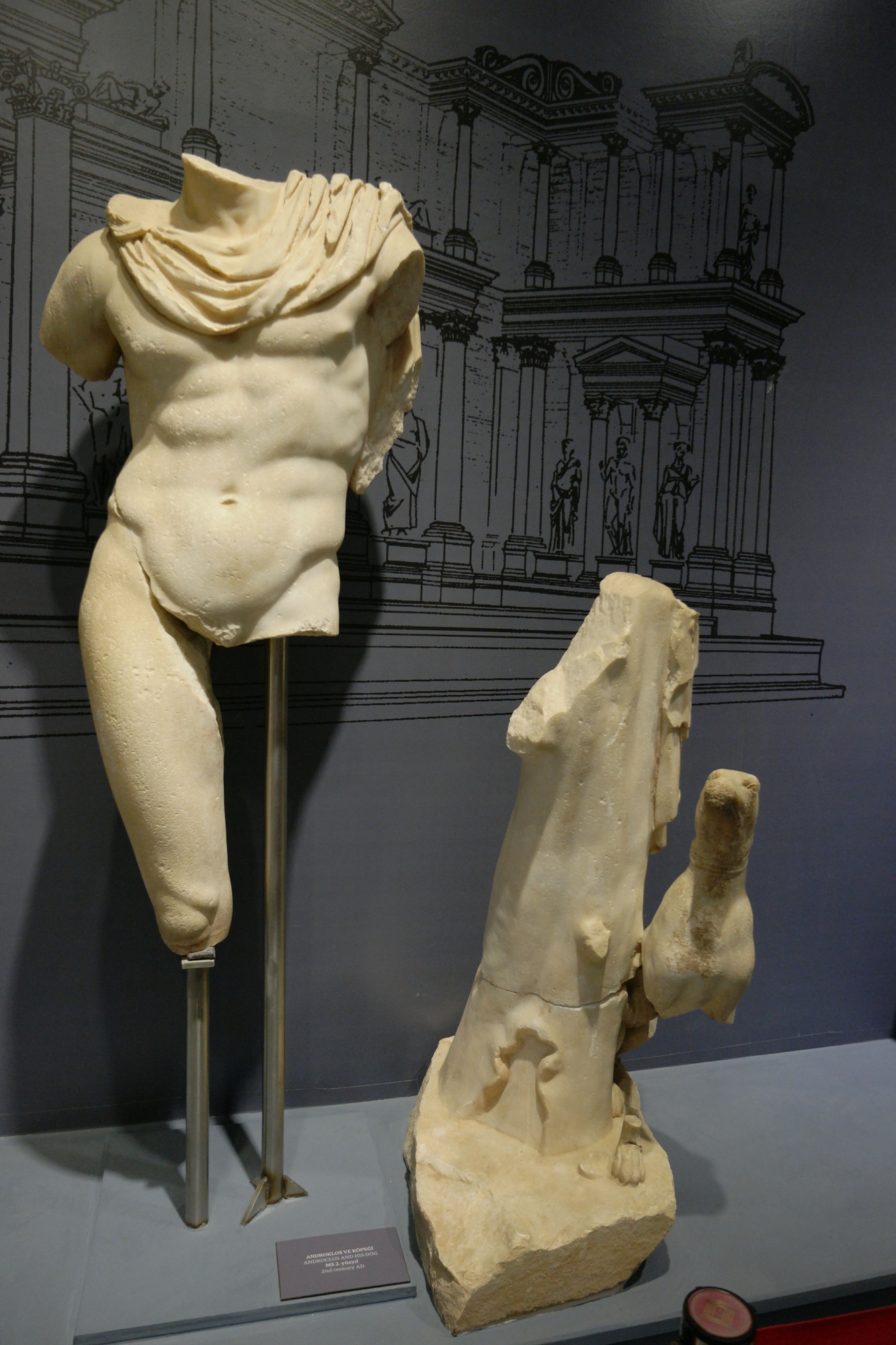 Posąg Androklosa w Muzeum Efeskim w Selçuku Posąg Androklosa w Muzeum Efeskim w Selçuku